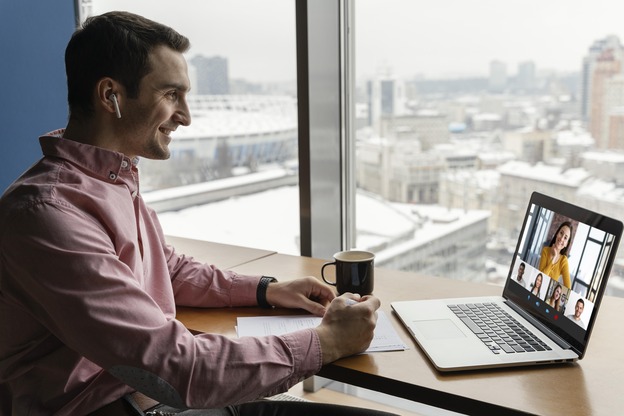 Managing Multiple Devices Securely: VPN Tips for Digital Nomads and Remote Teams